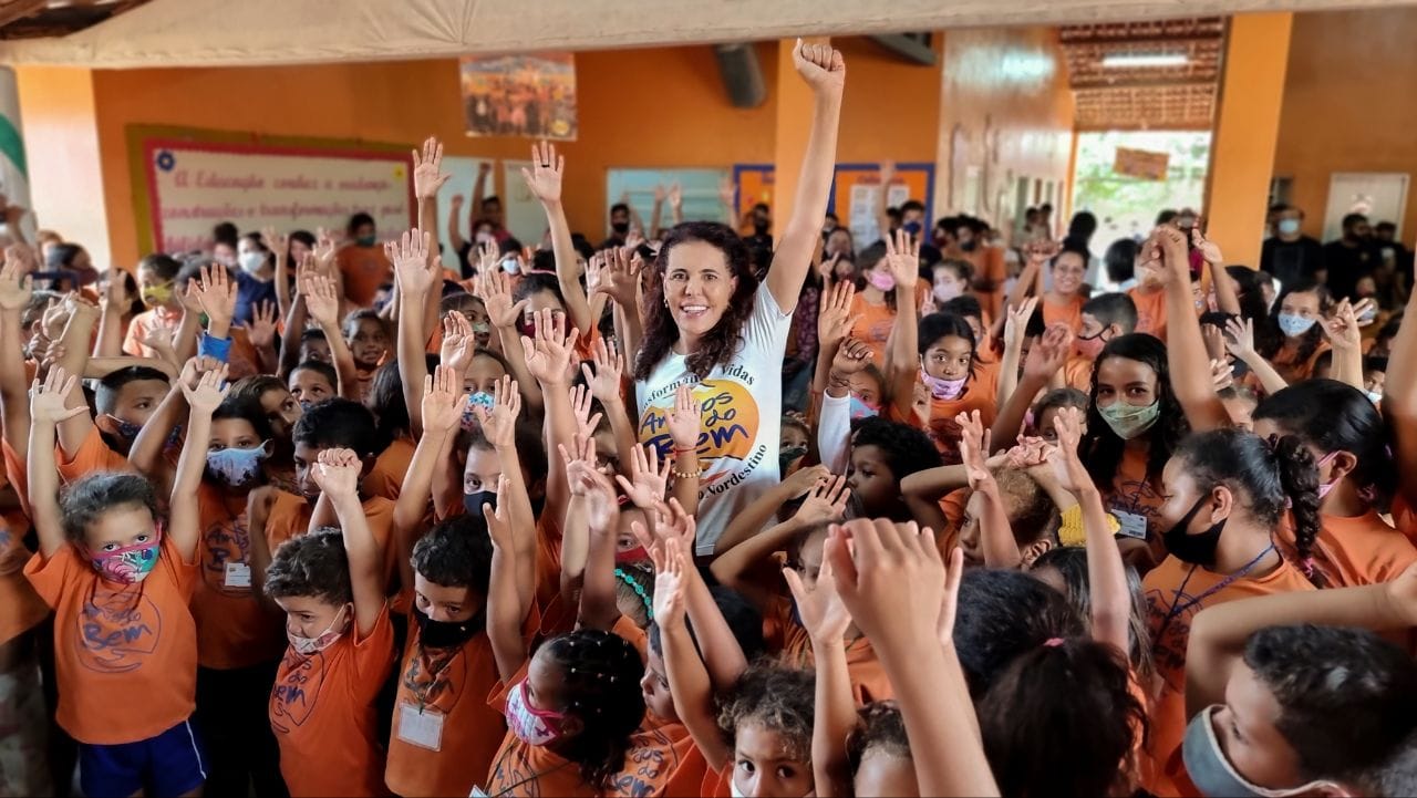 Amigos do Bem: projeto social fez Ideb de escola no sertão passar de 3 para 8