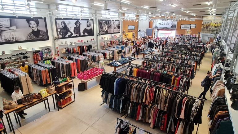 Consumo Consciente: Bazar Amigos do Bem gera renda para os projetos no sertão nordestino